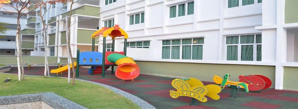 D'Embassy Service Residence Suite Kuantan Dış mekan fotoğraf